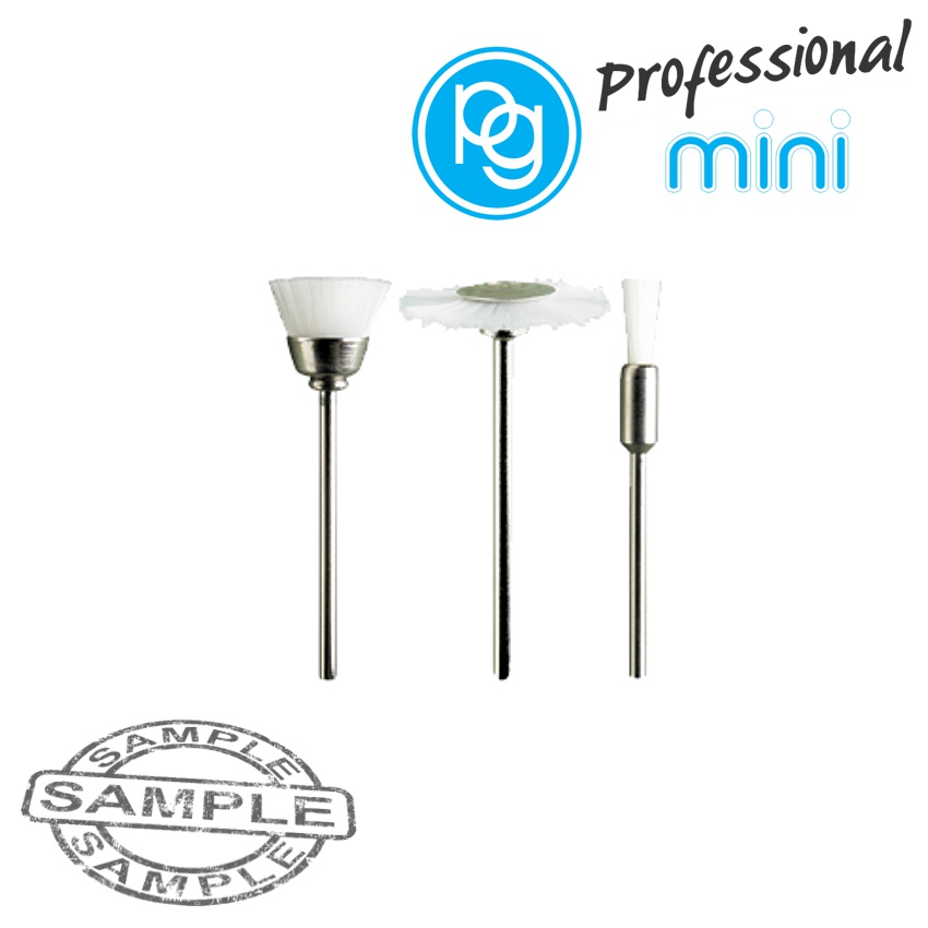 ASSORTED WHITE NYLON BRUSHES. 3PCS ASSORTED WHITE NYLON BRUSHES. 3PCS