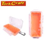 MICRO CASE ORAN. 197 X 100 X 61MM SIL./LINER WITH CARABIN.CLIP
